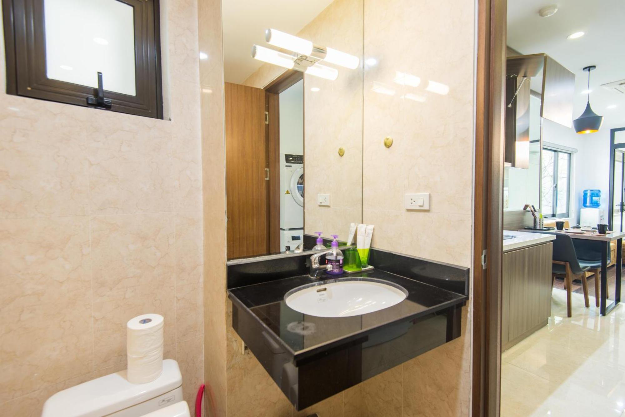 22housing 20 Linh Lang * Hanoi
